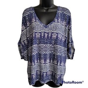 Revolve Lamade Purple And White Cold Shoulder Short Slit Sleeve V-Neck Top